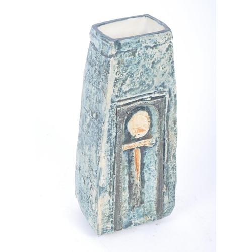 118 - Troika Cornwall - A vintage 20th century circa 1970s Troika Cornwall pottery coffin vase with invert... 