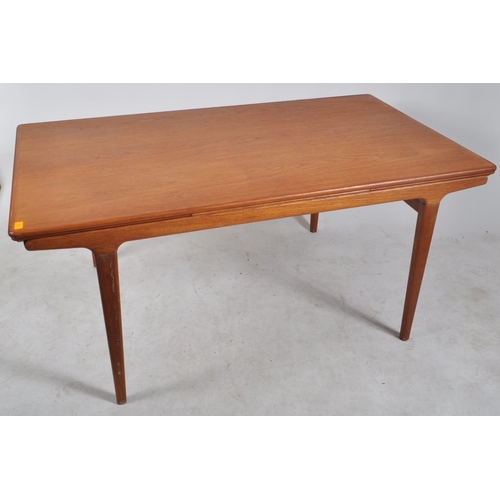 165 - Johannes Andersen for Uldum Mobelfabrik - A retro mid-century Danish designer extending dining table... 