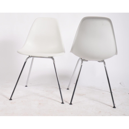 277 - Charles & Ray Eames - Vitra - Set of four retro vintage mid 20th century dining chairs. Having a whi... 