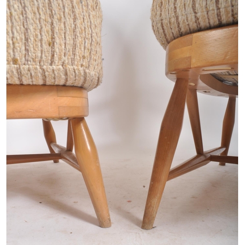 5 - Lucian Ercolani for Ercol - Model 334 - A pair of retro mid century 1960s beech and elm armchairs / ... 