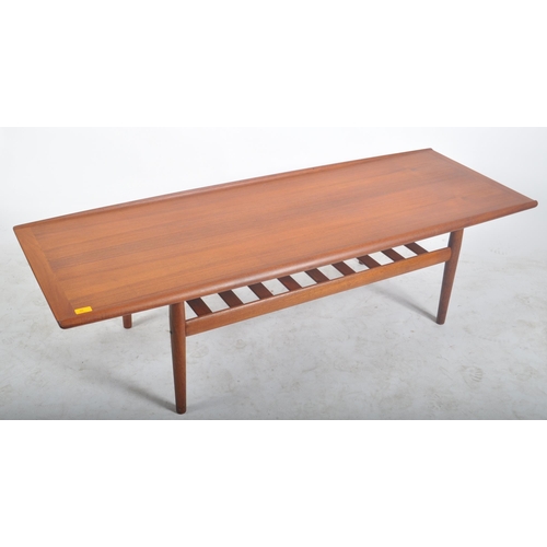 55 - Grete Jalk for Glostrup Møbelfabrik - A retro mid century Danish designer teak coffee table / low ta... 