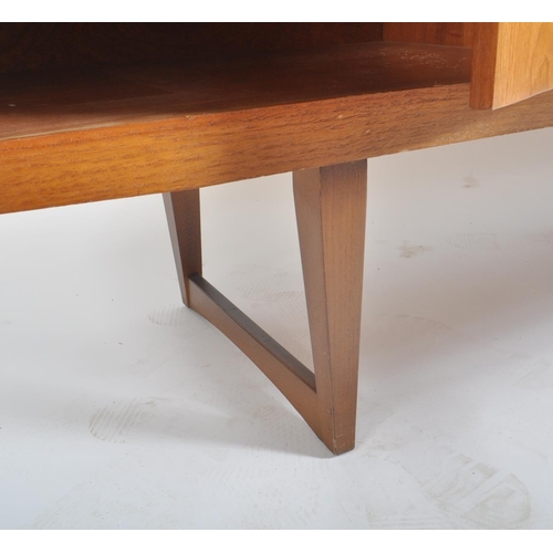 69 - Beautility - A retro vintage 20th century 1970s teak wood sideboard credenza. The sideboard having a... 