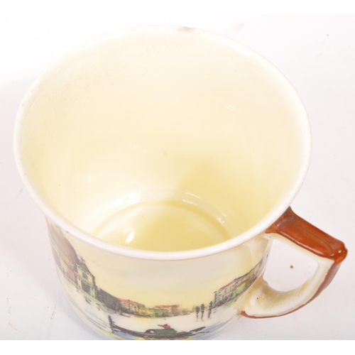 131 - An early 20th century 'Venice' 16 piece tea set / service by Royal Doulton. Consisting of 7 x cups, ... 