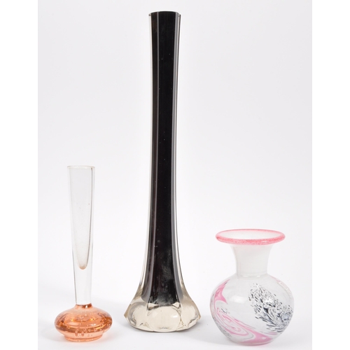 142 - A collection of retro mid 20th century glass to include a French cranberry Luminarc faceted vase, a ... 