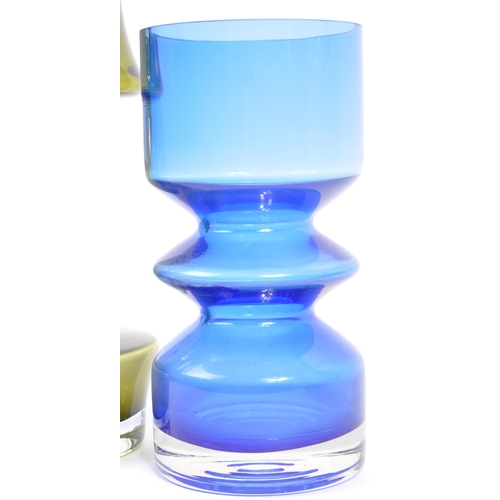 144 - Riihimaki - A collection of three vintage retro 20th century Scandinavian Finnish Riihimaki vases to... 