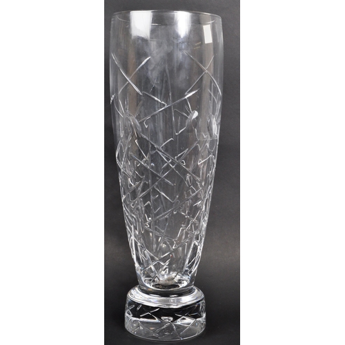 146 - A late 20th century contemporary Royal Doulton Classics, hand crafted lead crystal glassware centrep... 