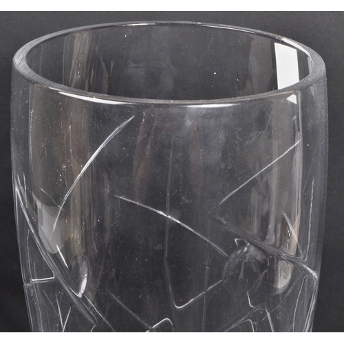 146 - A late 20th century contemporary Royal Doulton Classics, hand crafted lead crystal glassware centrep... 