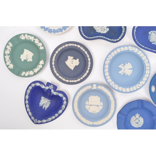 153 - Wedgwood - A collection of 20th century Wedgwood jasperware to include ashtrays and pin dishes. Each... 