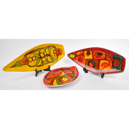 165 - A collection of 3 x retro vintage hand painted tear drop and spear dishes in the 'Delphis' design by... 