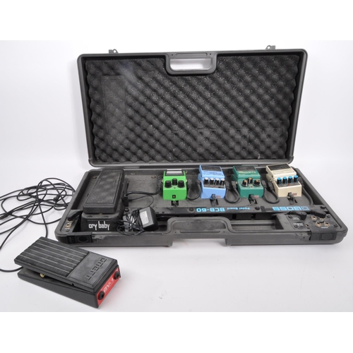 413 - Music equipment - Boss pedal board BCB-60. To include digital delay DD-3, Tremolo TR-2, Super Chorus... 