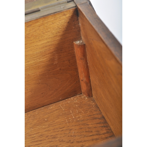 197 - An unusual WWII Second World War 'trench art' type carved folk-art wooden box. Well carved with Oak ... 