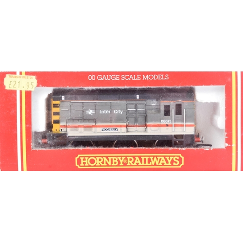 114 - Two vintage Hornby OO gauge model railway trainset diesel locomotive engines comprising; R054 BR 0-6... 