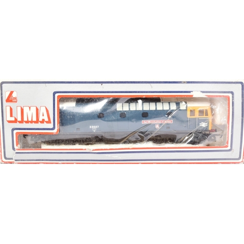 117 - Two Lima made OO gauge model railway diesel trainset locomotives comprising; No. 205114 MWG Class 33... 