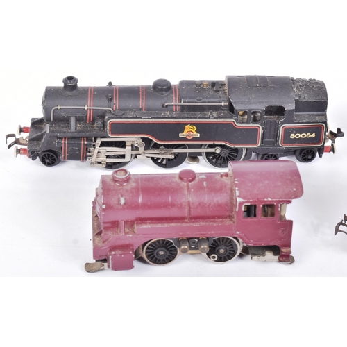 14 - A collection of assorted OO gauge model railway trainset locomotive engines from various makers: Hor... 