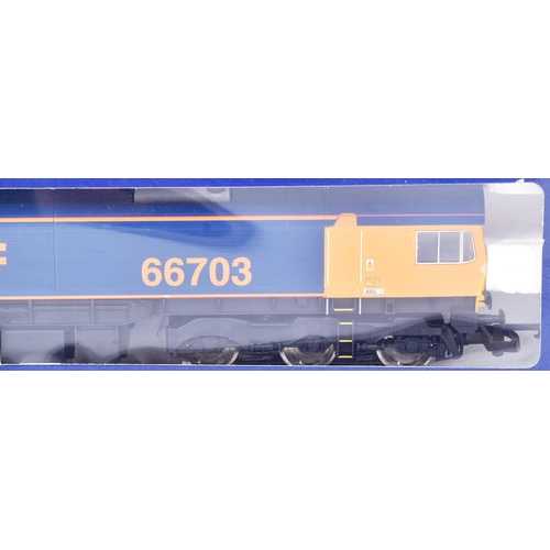 147 - Model Railway - an original Lima OO gauge model railway diesel trainset locomotive engine No. L20496... 