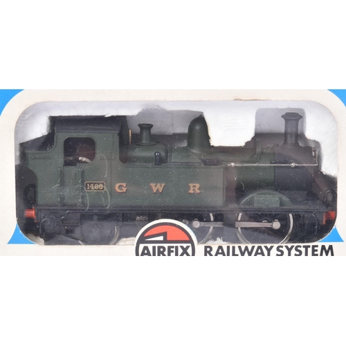 154 - Model Railway - x3 original Airfix OO gauge model railway trainset locomotive engines comprising; 54... 