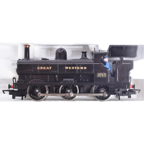 156 - Three vintage Hornby OO gauge model railway trainset locomotive engines comprising; No. R173 GWR '15... 