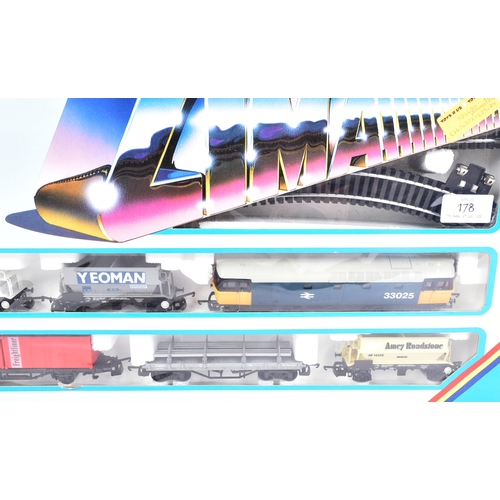 178 - Model Railway - an original Lima OO gauge model railway locomotive trainset No. 104400S 29 containin... 