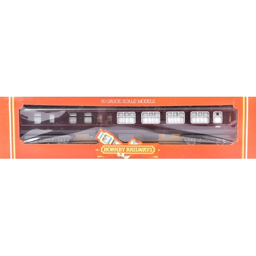 189 - Three vintage Hornby OO gauge model railway trainset royal coaches comprising; R.451 The Queen's Coa... 