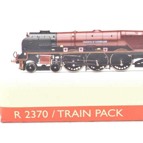 20 - Model Railway - an original Hornby OO gauge model railway locomotive trainset No. R2370 ' The Royal ... 