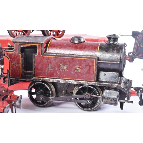 237 - Model Railway - a collection of x4 Hornby O gauge tinplate clockwork model railway trainset locomoti... 