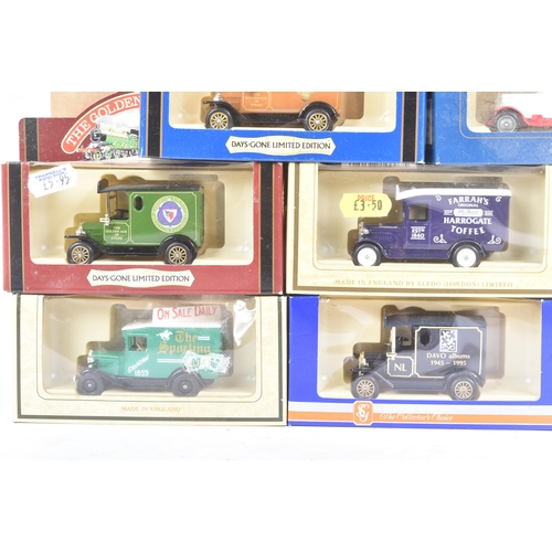 271 - Diecast - a collection of approximately x50 assorted Lledo Day Gone and other diecast model cars and... 