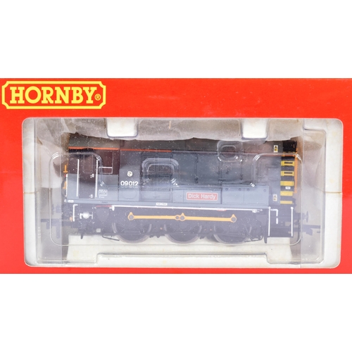 287 - Two vintage Hornby OO gauge model railway trainset locomotive engines comprising No. R2418 Class 08 ... 