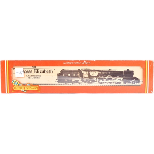 293 - Model Railway - x2 Hornby OO gauge model railway trainset locomotive engines comprising; R832 LMS 4-... 