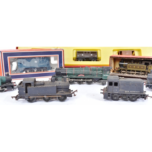 296 - Model Railway - an original Triang OO gauge model railway trainset locomotive No. RS.51 Freightmaste... 