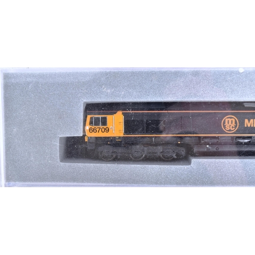 3 - Model Railway - x2 N gauge model railway trainset locomotive engines comprising; Bachmann / Graham F... 