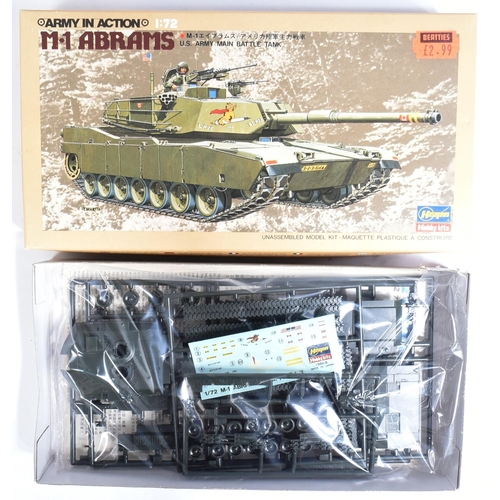 302 - Model Kits - a collection of x8 vintage 1/72 scale plastic model kits of Military interest to includ... 