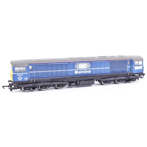 323 - Model Railway - x2 OO gauge model railway diesel trainset locomotive engines comprising; Hornby R358... 