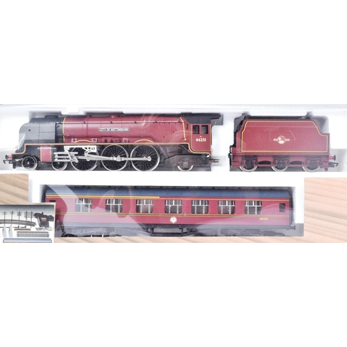 41 - Model Railway - an original Hornby OO gauge model railway locomotive trainset No. R758 with LMS Duch... 