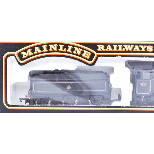 43 - Two vintage OO gauge model railway trainset steam locomotive engines comprising; Mainline Railways N... 