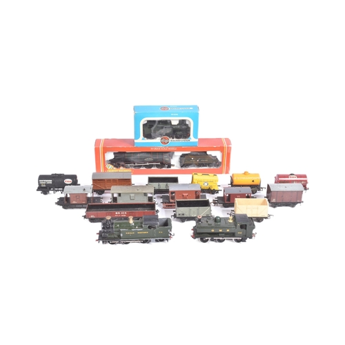 466 - Model Railway - a collection of assorted OO gauge model railway trainset locomotive engines and a se... 