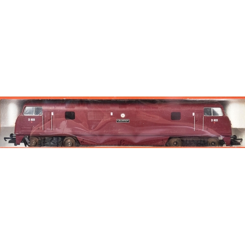 73 - Three Lima made OO gauge model railway diesel trainset locomotives comprising; No. 204669 Class 42 W... 