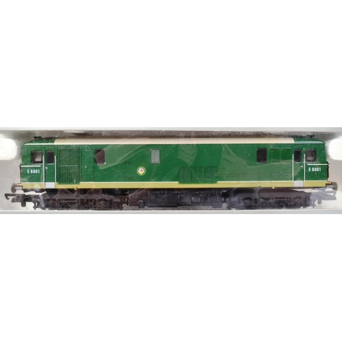 73 - Three Lima made OO gauge model railway diesel trainset locomotives comprising; No. 204669 Class 42 W... 