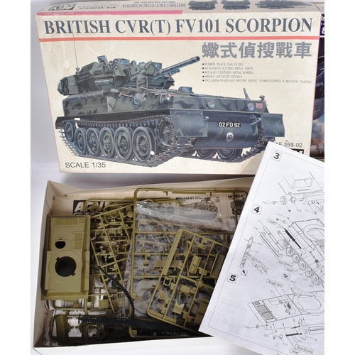 75 - Collection of vintage assorted model kits of transport and aircraft interest, from various makers su... 