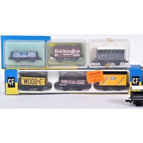 91 - Model Railway - a collection of Graham Farish and Peco made N gauge model railway trainset locomotiv... 