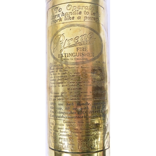 177 - An early 20th century c1930s / 1940s RAC Royal Automobile Club type brass Pyrene Fire Extinguisher. ... 