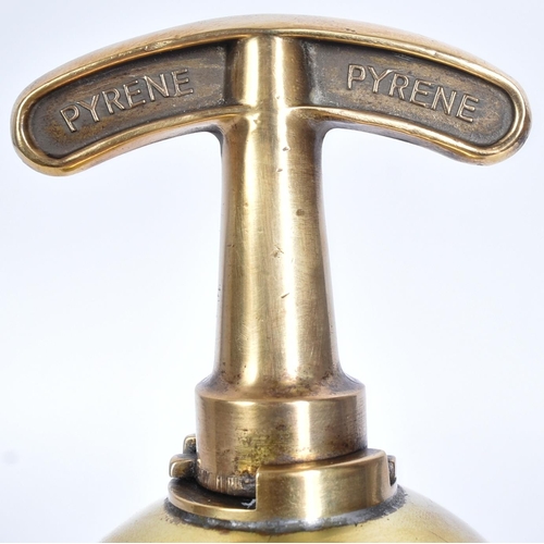 177 - An early 20th century c1930s / 1940s RAC Royal Automobile Club type brass Pyrene Fire Extinguisher. ... 