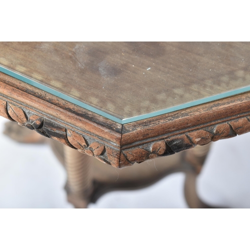 232 - A late 18th / early 19th century Irish mahogany octagonal top side occasional low table. The table h... 