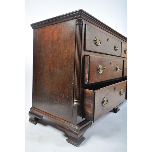 247 - A George III late 18th century mahogany hinged top mule chest - chest of drawers / sideboard. The ch... 