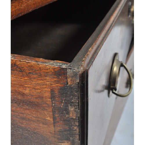 247 - A George III late 18th century mahogany hinged top mule chest - chest of drawers / sideboard. The ch... 