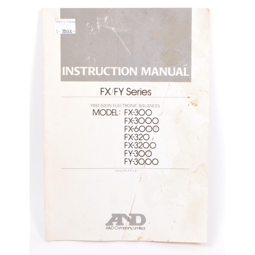 353 - A set of A&D / Salter electronic professional precision scales, FX/FY Series, complete with original... 