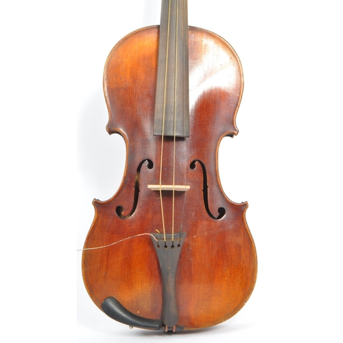 427 - A 20th Century full sized 4/4 violin musical instrument with two piece back and purfling edge - unla... 