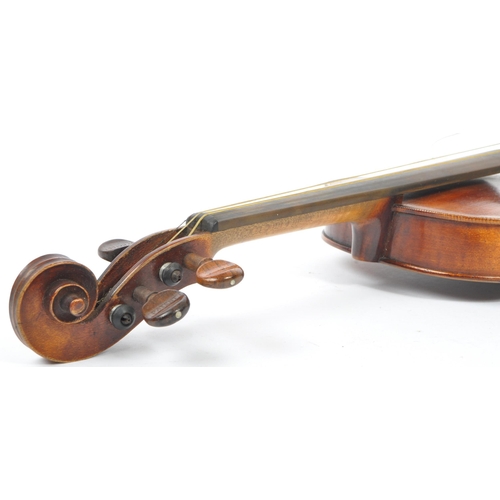 427 - A 20th Century full sized 4/4 violin musical instrument with two piece back and purfling edge - unla... 