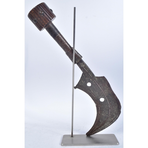 138 - An early 20th Century Central African / DRC Democratic Republic of the Congo Azande People sickle sw... 