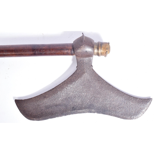 181 - An early 20th Century Indian tribal Bulova / Bullova axe from Chota Nagpur. Double crescent shaped h... 