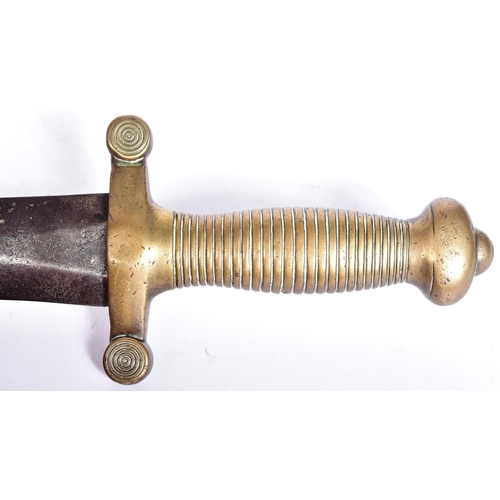 333 - A 19th Century 1831 pattern French Artillery short sword. Gladius type sword with a brass ribbed hil... 